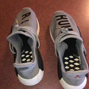 Nice condition, worn maybe 3 times.